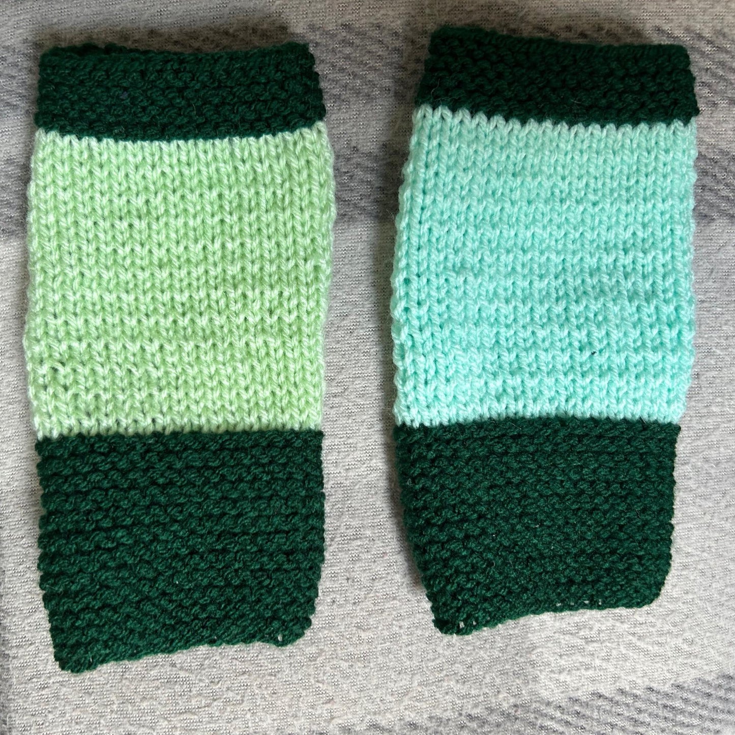 Hand Knit Green Fingerless Gloves: Ladies Small Hands Gloves