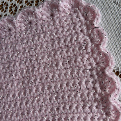 Small Glittery Pink Placemat with Shell Border